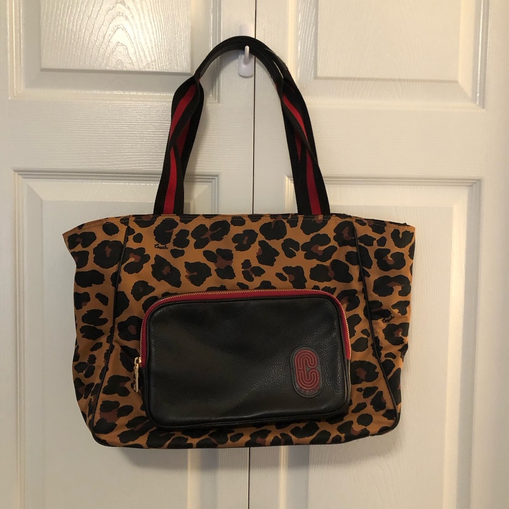 Coach - Leopard Print Tote Bag with Black Accents - Picture 4 of 13